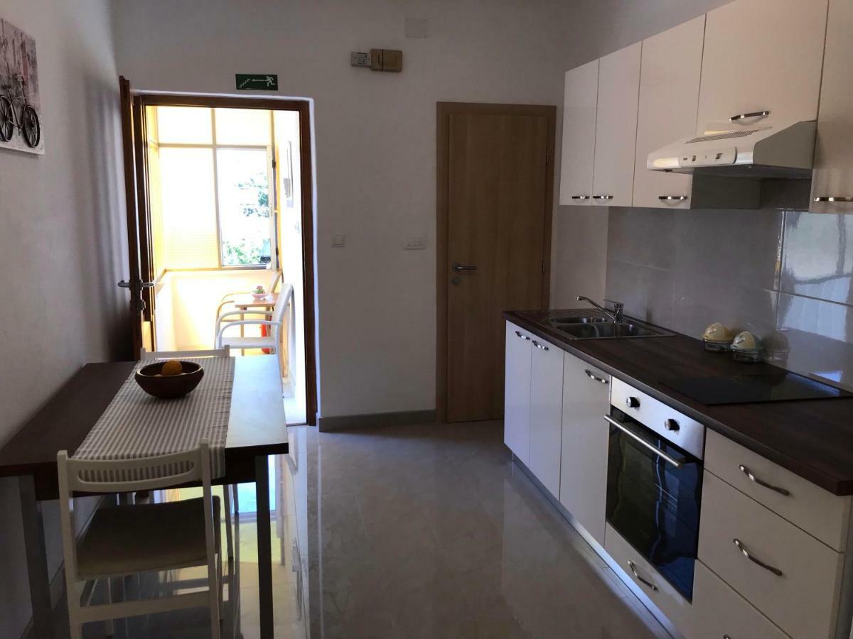 Studio Apartment Sabljic Kaštela Eksteriør bilde